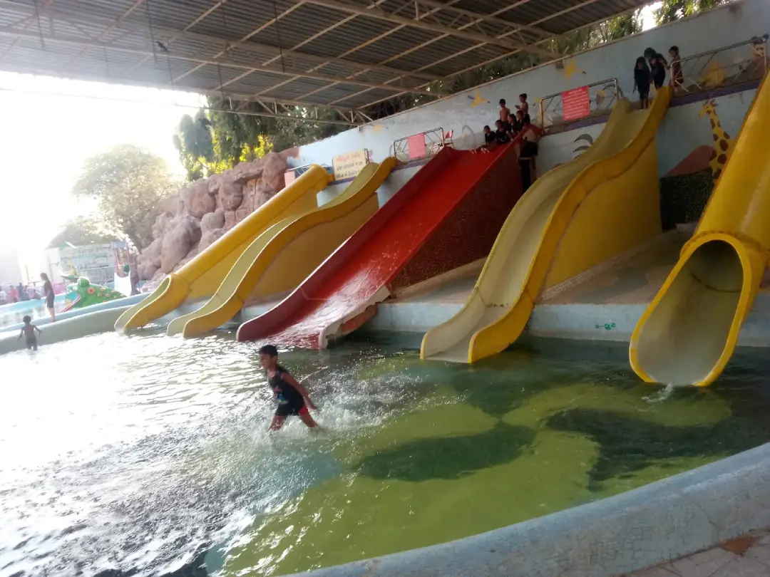 Zoomroo Slide
